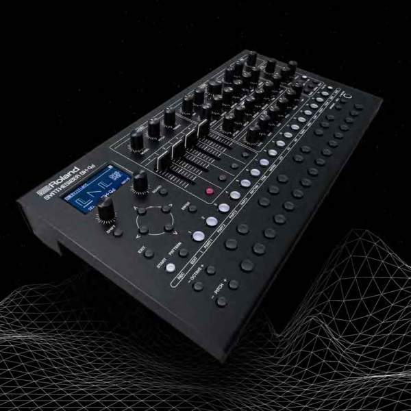 Roland-SH-4D